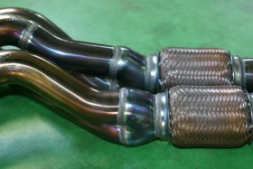 サクラム　マフラー